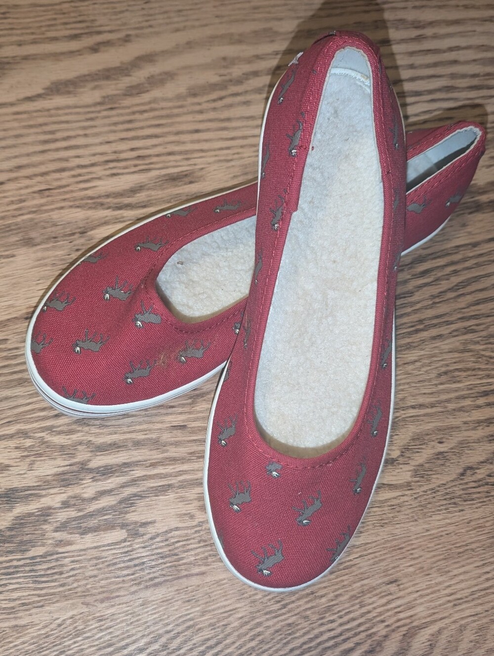 NWOT L.L. Bean Canvas Skimmer Flats, Fun Red Moose Print Size 8M